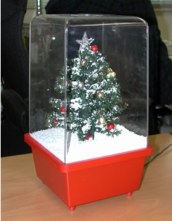 オフィスに飾られたクリスマスツリー